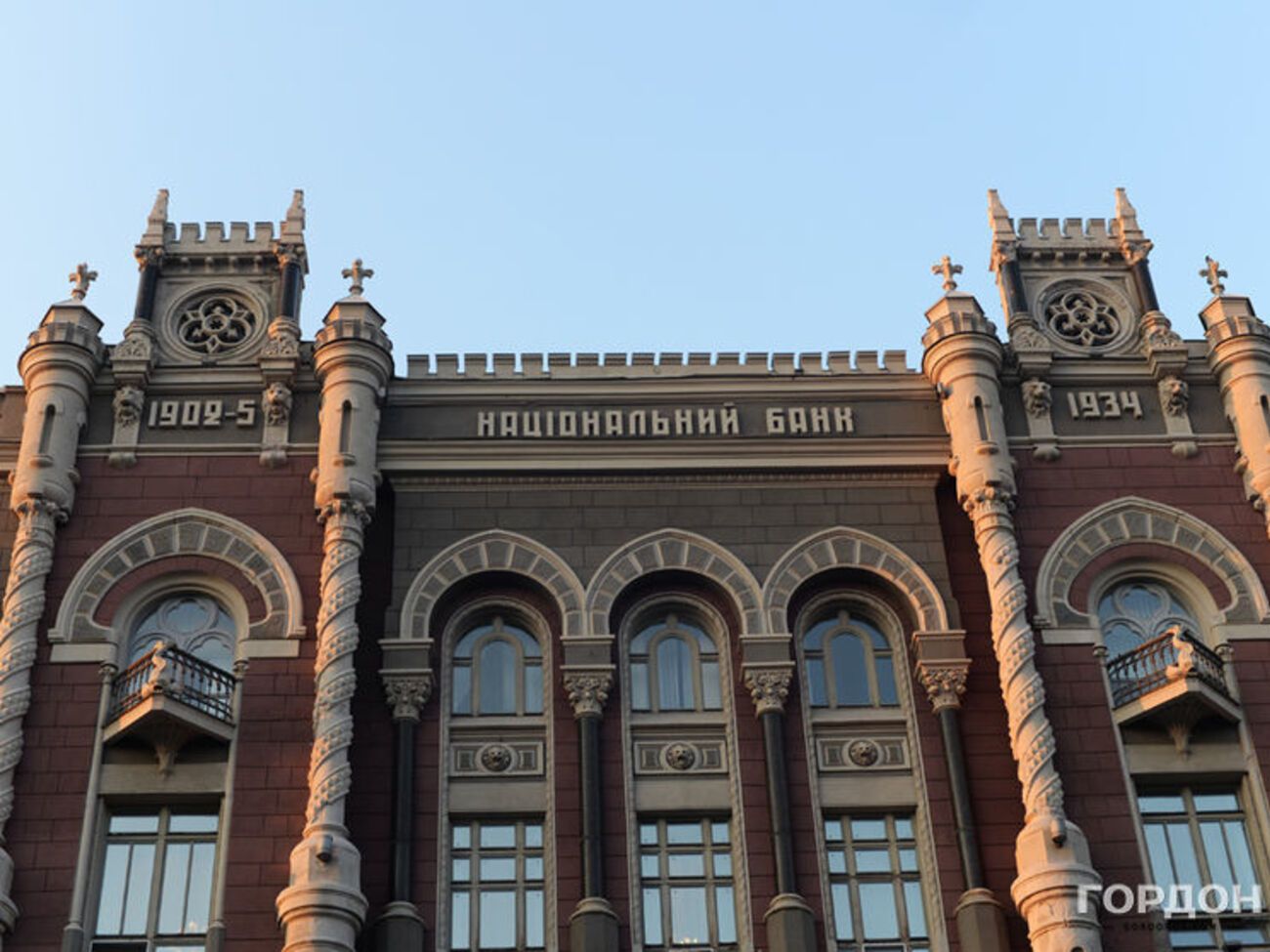 У НБУ сподіваються отримати кредит МВФ у квітні