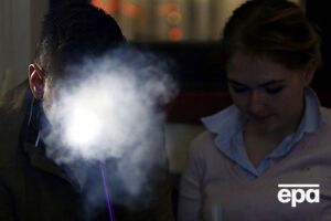 Київські чиновники мотивують ініціативу тим, що ресторани часто "нехтують усіма законодавчими обмеженнями"