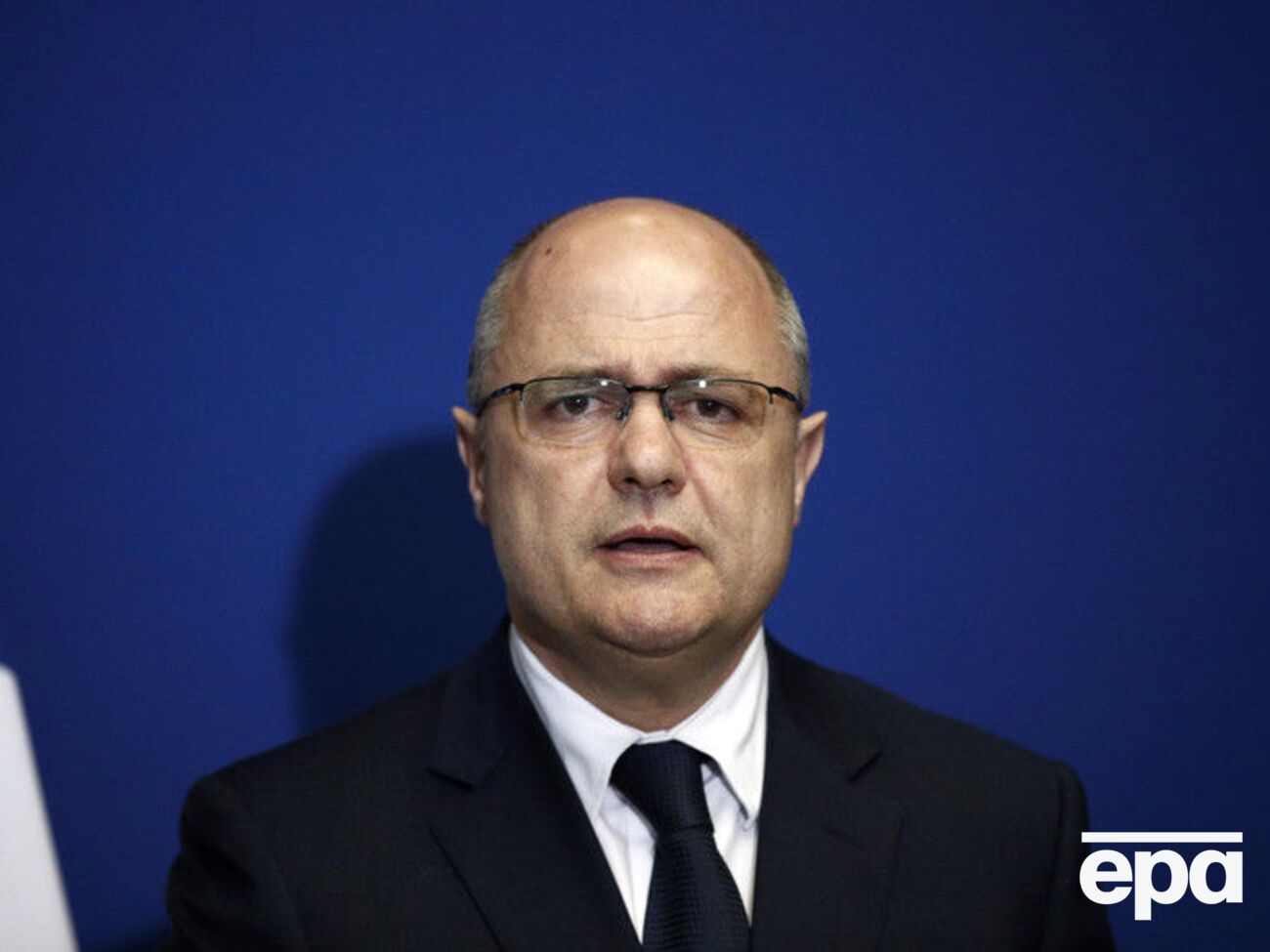 Глава МВД Франции заявил, что нанимал дочерей на госслужбу "в соответствии с законом"