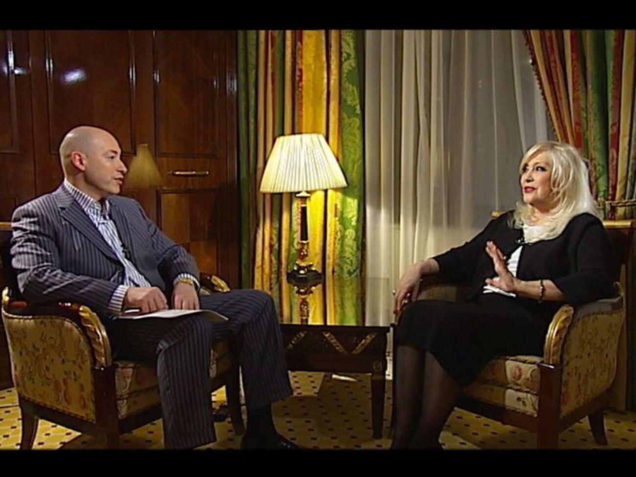 Ірина Мірошниченко: До пластичних операцій не маю ніякого відношення. Я хочу старіти разом зі своїм обличчям