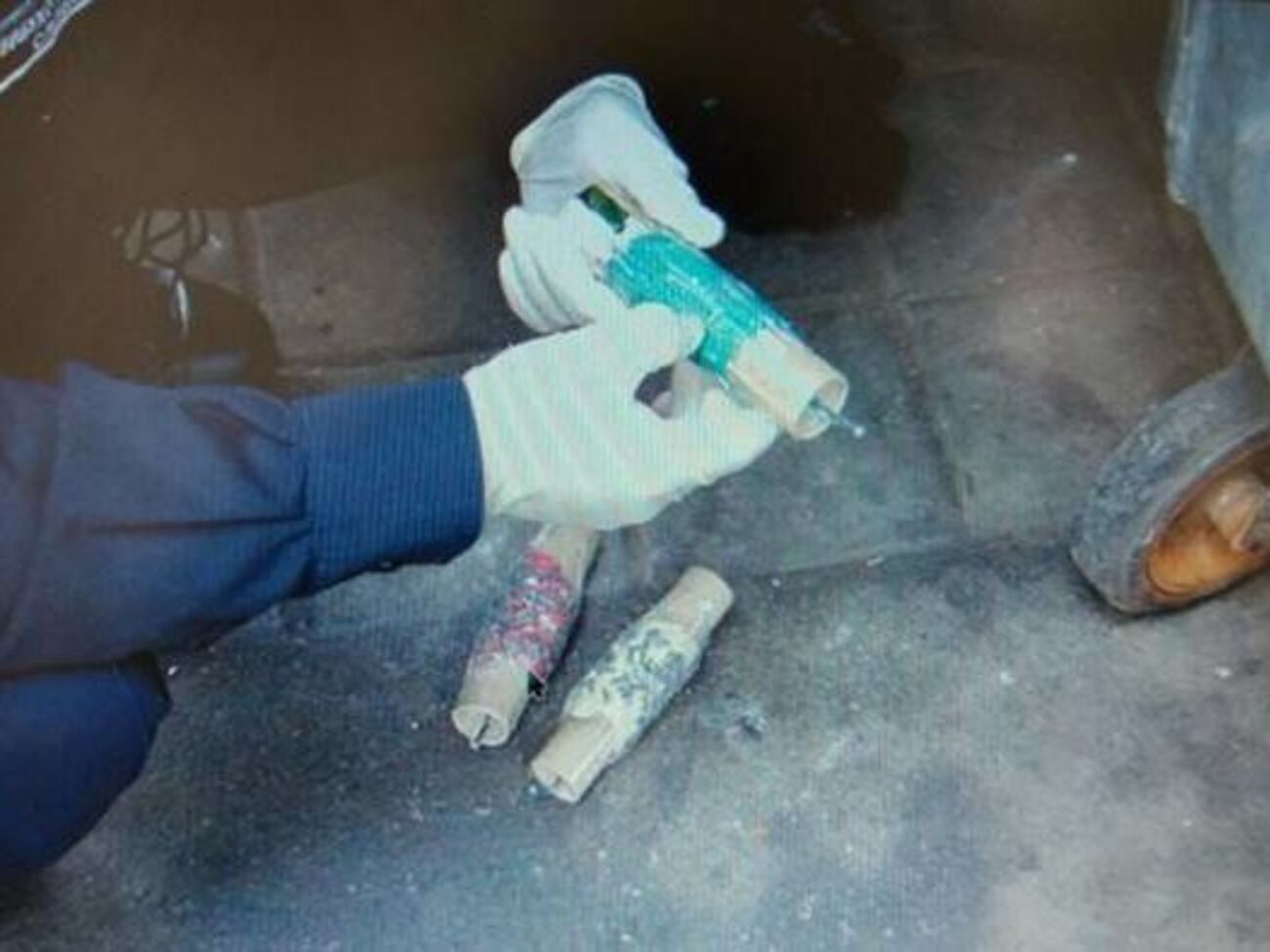 Полиция изъяла самодельное устройство и направила его на соответствующие исследования