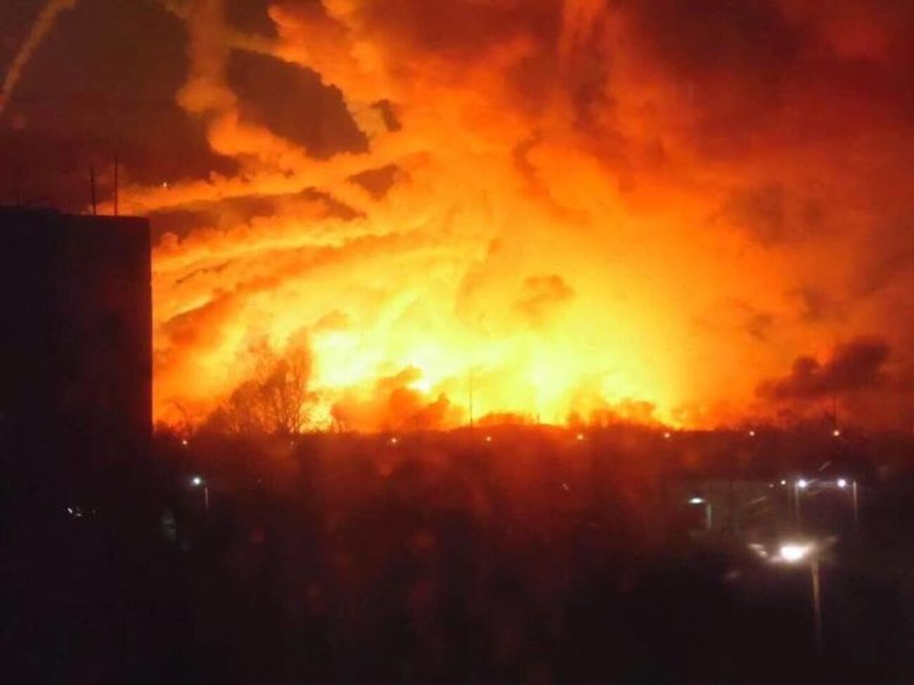 Взрыв на складе боеприпасов в Балаклее Харьковской области случился сегодня ночью