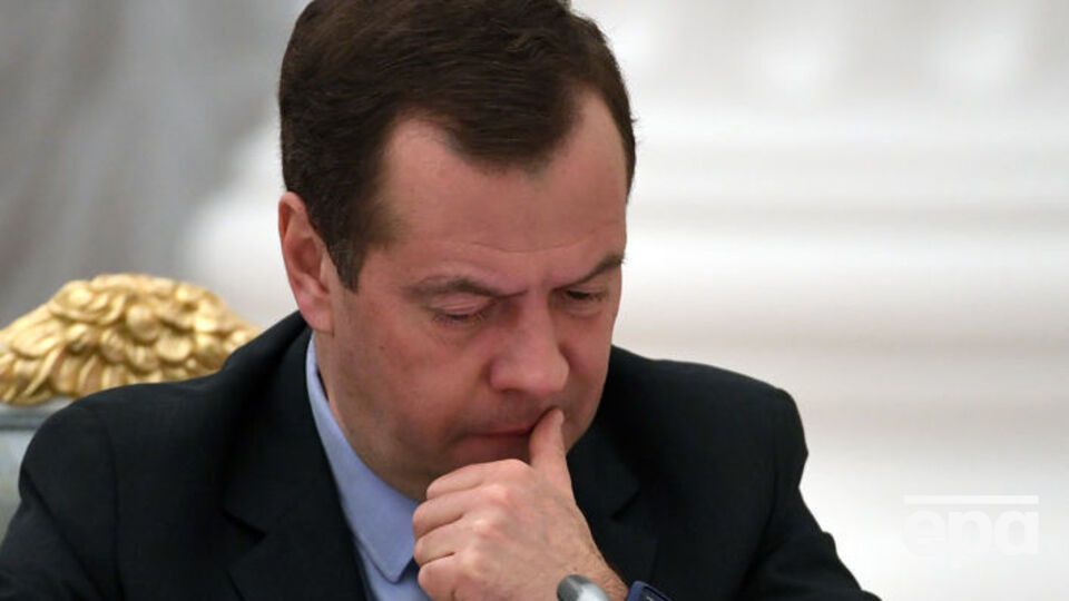 Медведев уверяет, что не болел