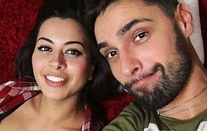 Рамина: Одна давняя поклонница Виталия очень сильно в него влюблена и винит меня в том, что все вокруг не дают ей быть вместе с ним, в том числе и я