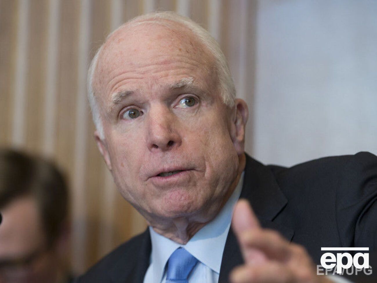 Маккейн обвинил режим Путина в убийстве Вороненкова