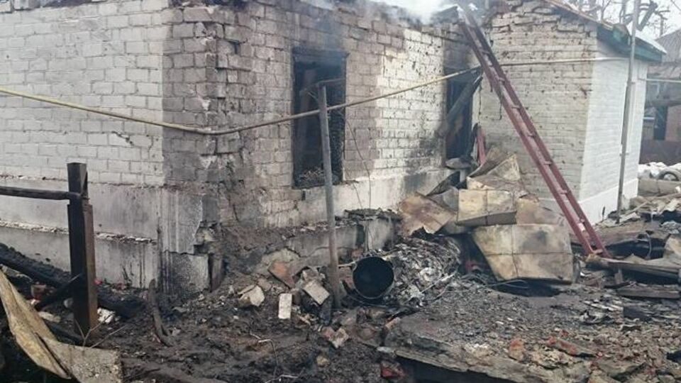 В результате взрывов на складе в Балаклее пострадали дома жителей города и соседних сел. Фоторепортаж