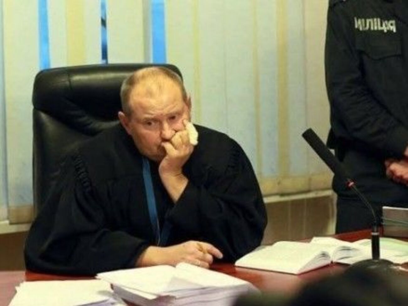 Чаус, который подозреватся во взяточничестве, находится сейчас в Молдове