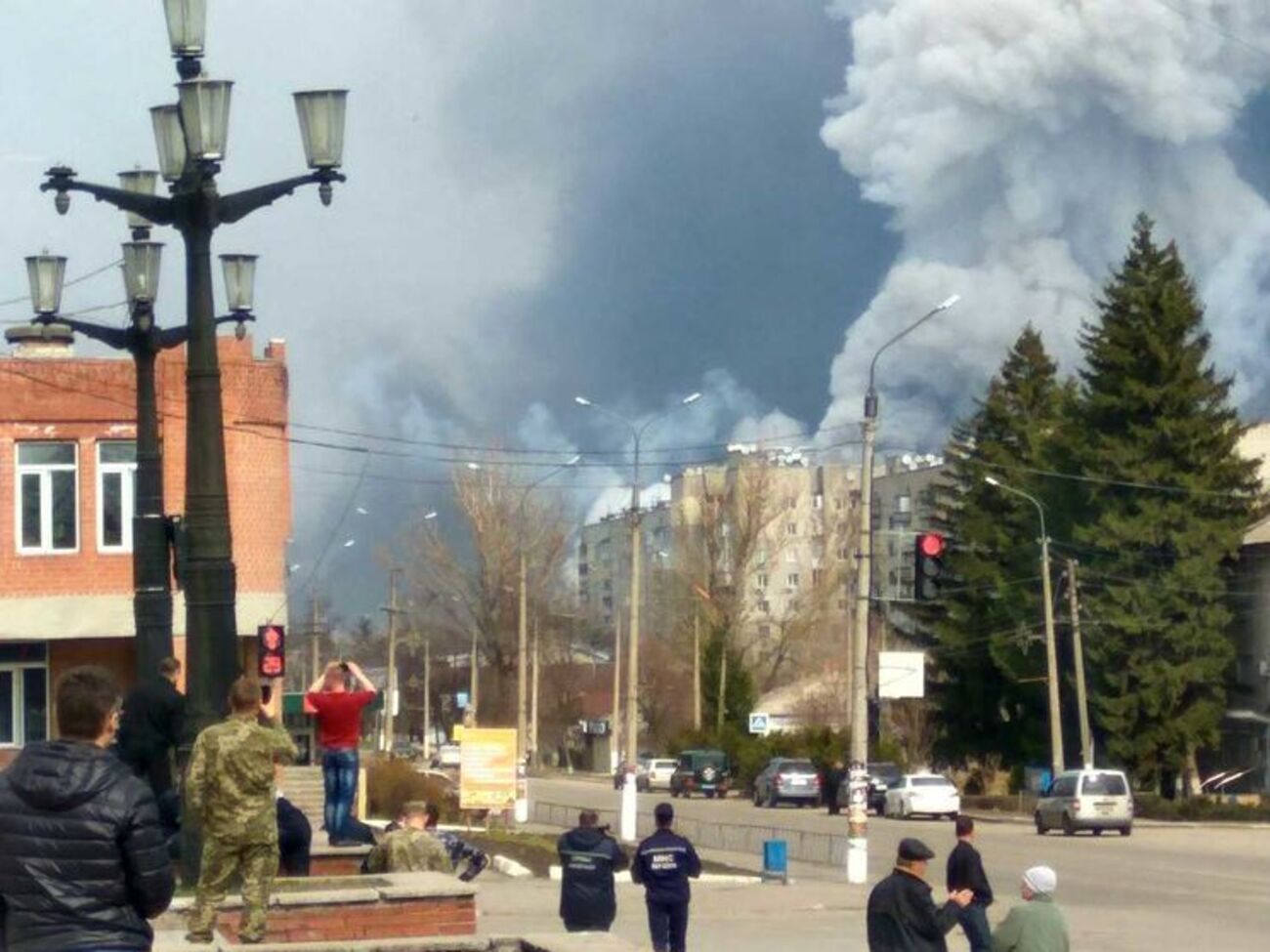 Ранее эвакуированные жители Балаклеи возвращаются домой