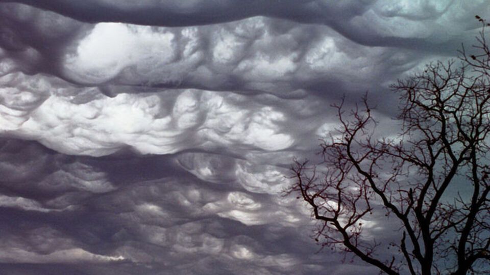 Облака Undulatus asperatus официально признали метеорологи