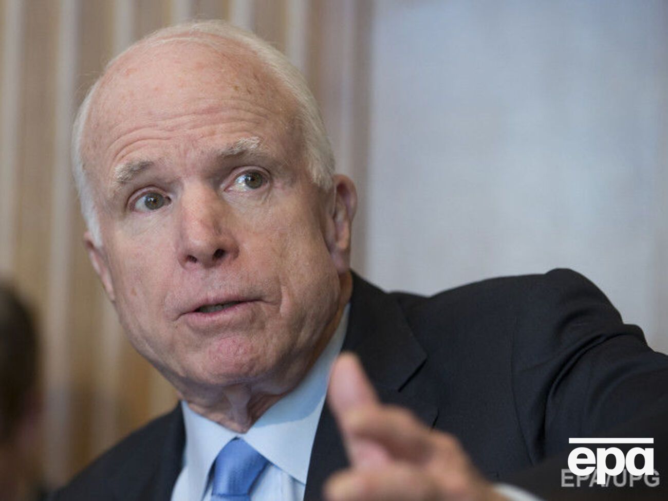 Сенатор Маккейн считает, что в США готовы предоставить летальное оружие Украине