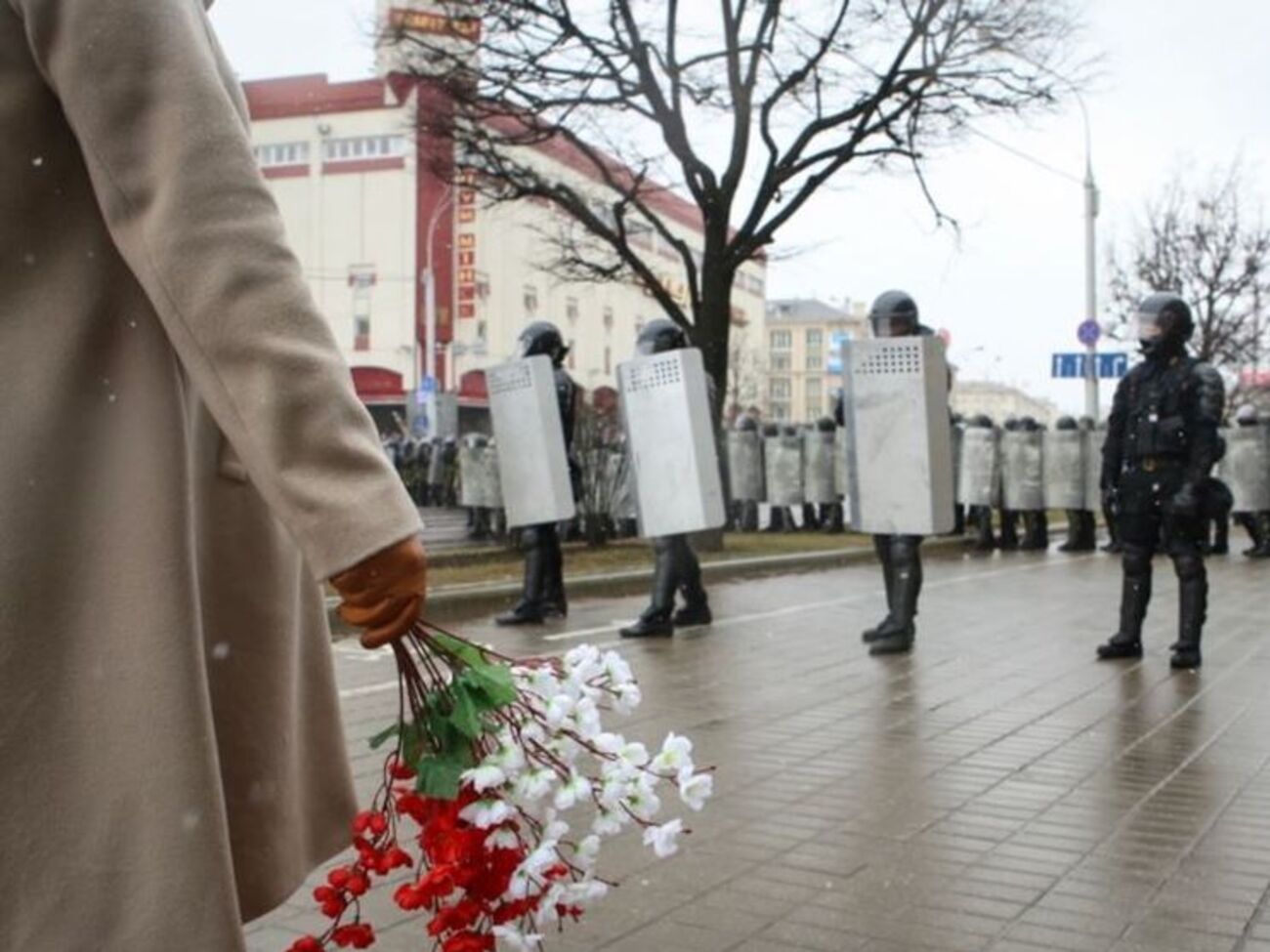25 марта в Минске прошла акция ко Дню воли, активистов и журналистов массово задерживали. Фоторепортаж