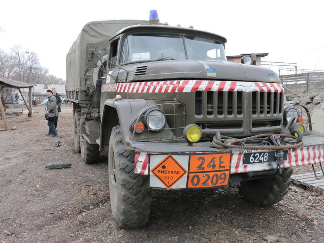 В Балаклее ликвидируют последствия взрывов боеприпасов. Фоторепортаж