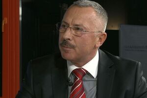 Президент предложил Головатому представлять Украину в Венецианской комиссии