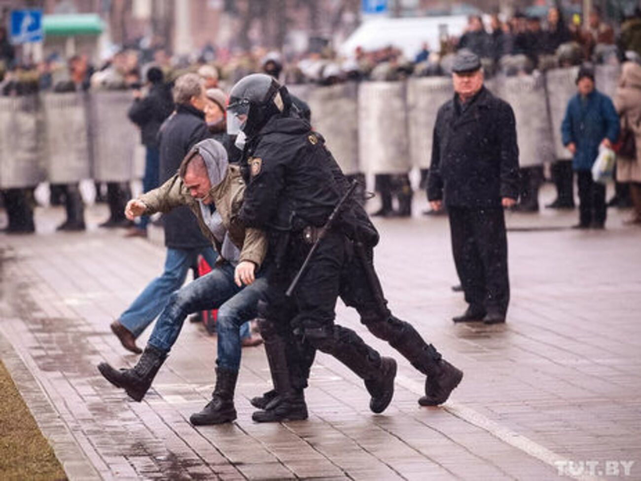 25 березня в Мінську пройшла акція до Дня волі, активістів масово затримували