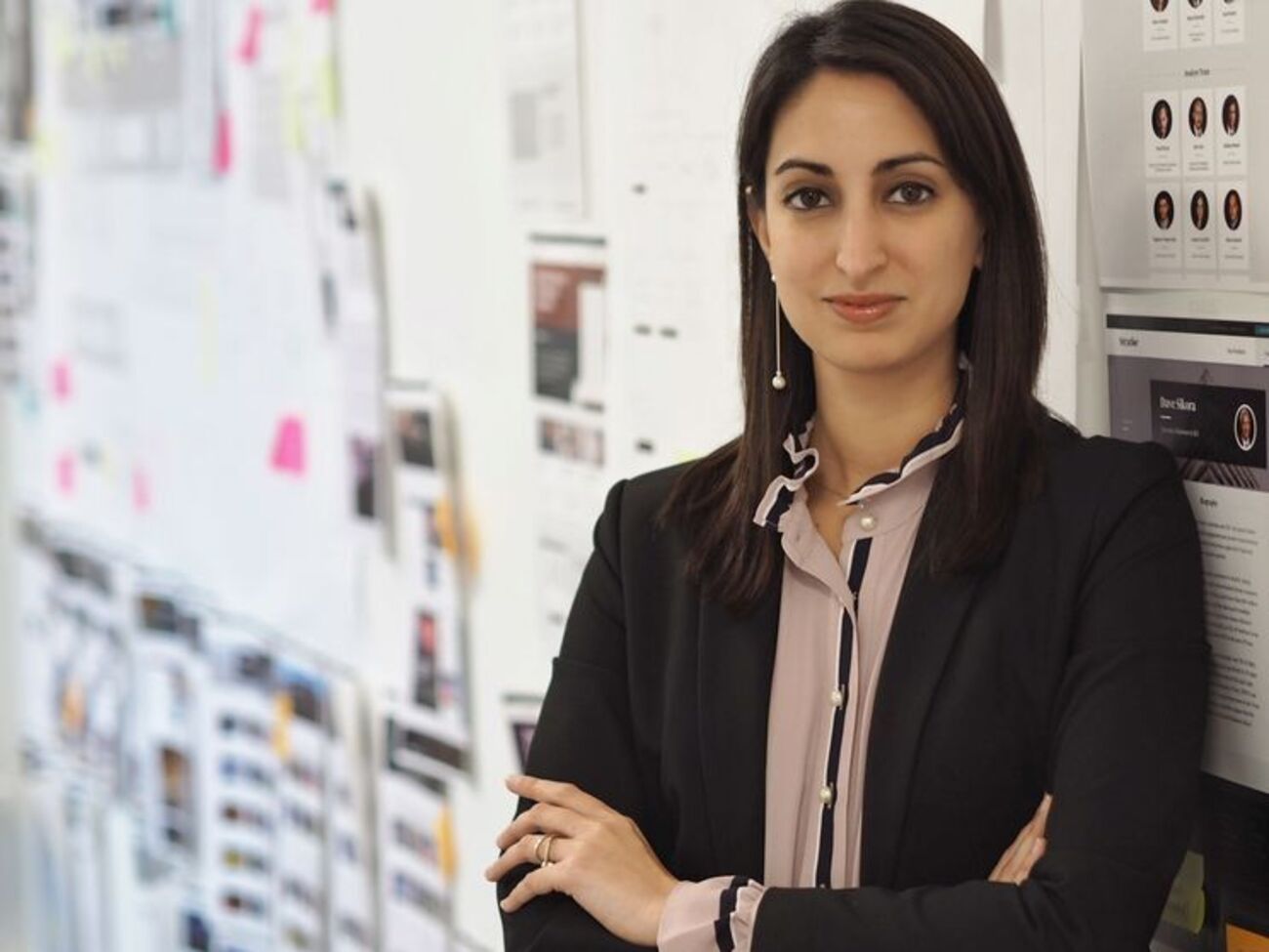 Гужон: Если мы посмотрим на отношения России с Сербией, то похоже на то, что Россия усиливает свою поддержку, расширяя военные поставки