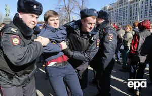 В Москве задерживают участников демонстрации