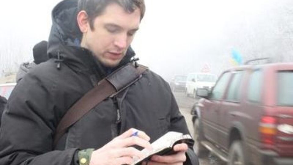 Журналиста из Великобритании Луна задержали и доставили в московский участок