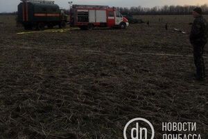 Вертоліт упав у полі, зачепивши ЛЕП