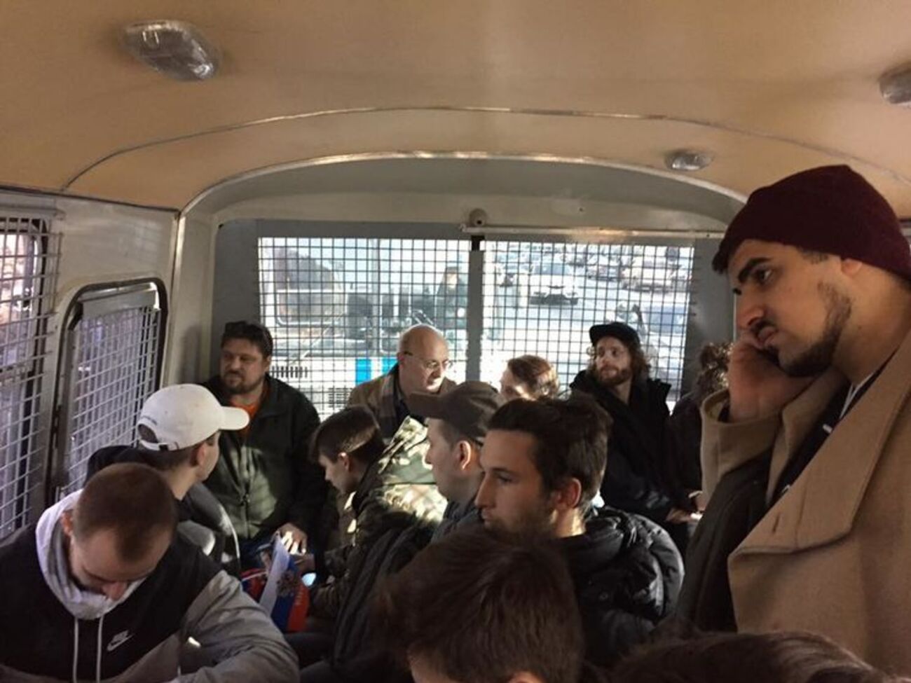 "Пасажири" одного з автозаків