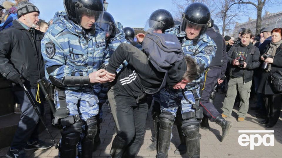 В ЕС осудили задержания в России 26 марта