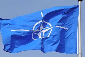 У НАТО планують виділити понад €800 млн на комп'ютерні системи, які допомагають командувати повітряною і протиракетною обороною