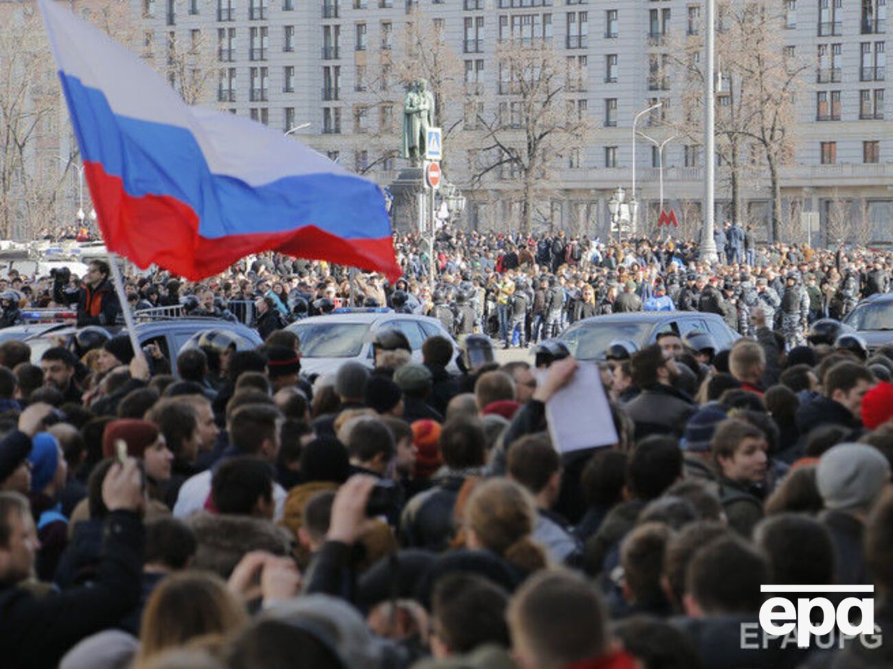 Памятник Пушкину был местом сбора протестующих
