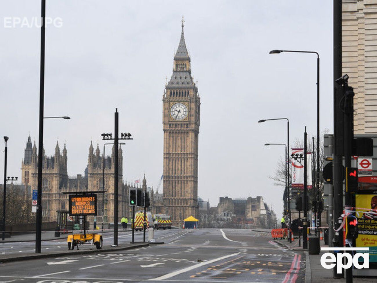 22 березня в центрі Лондона Масуд скоїв наїзд на пішоходів, а потім намагався проникнути на територію Вестмінстерського палацу, де засідає британський парламент