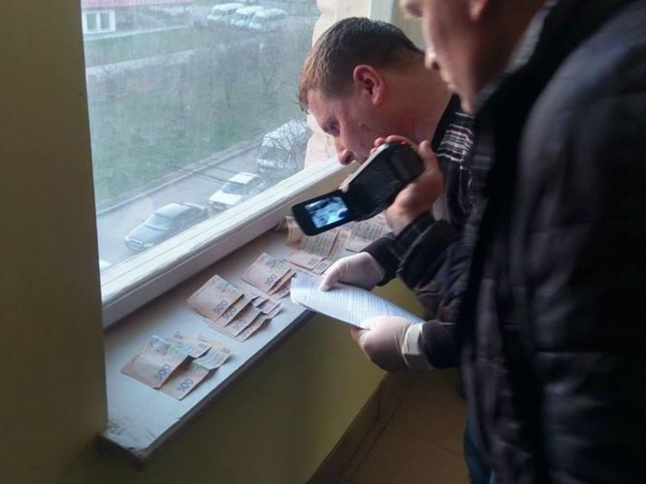 Прокурор вимагав від обвинуваченої 12 тис. грн