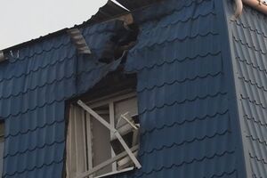 Вероятно, злоумышленники целились в окно последнего этажа, отметили в полиции