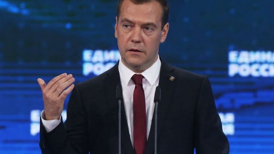 Медведєва пов'язують із дуже вигідною орендою землі в Івановській області РФ