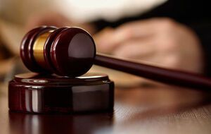 Суд відправив під домашній арешт заступника директора Ермітажу до 23 травня