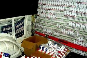 Под видом дипломатического груза контрабандисты пытались вывезти из Украины крупную партию табачных изделий