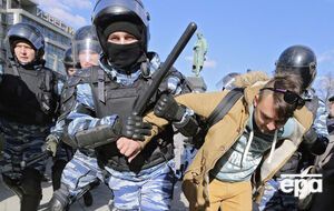 26 марта в Москве, Петербурге и других городах России прошли демонстрации с требованием отставки премьер-министра России Дмитрия Медведева