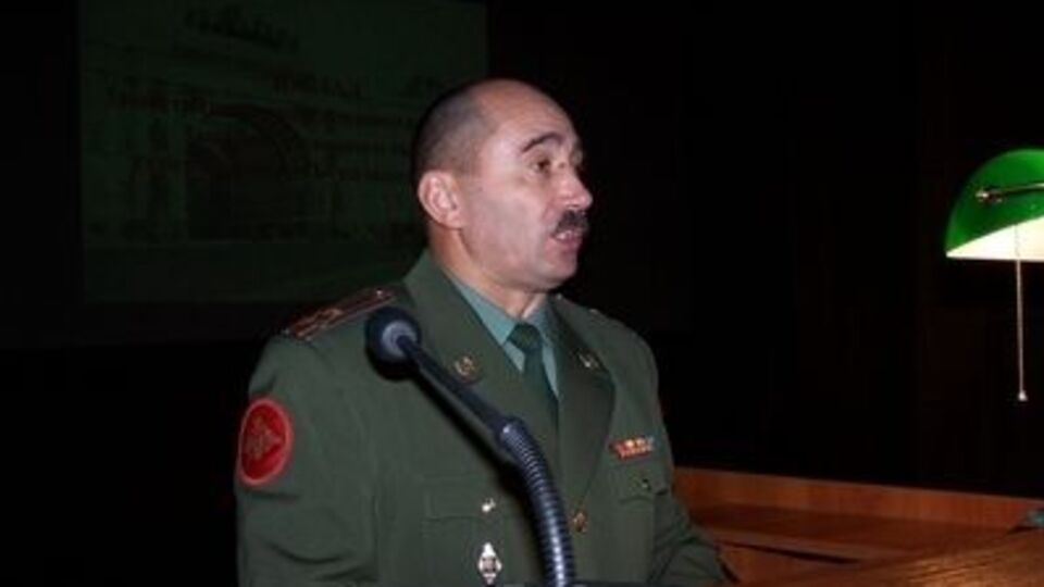 После оказания первой медицинской помощи на месте российского генерала перевезли в Москву