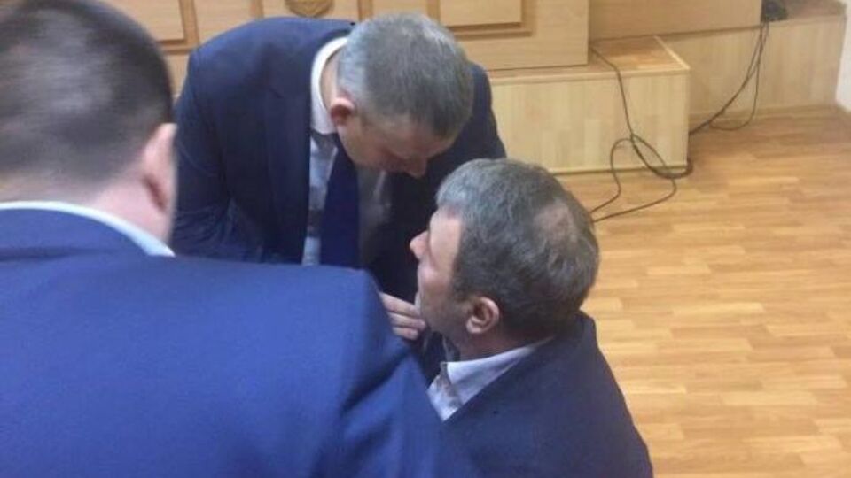 Сьогодні на Тарасюка наділи електронний браслет