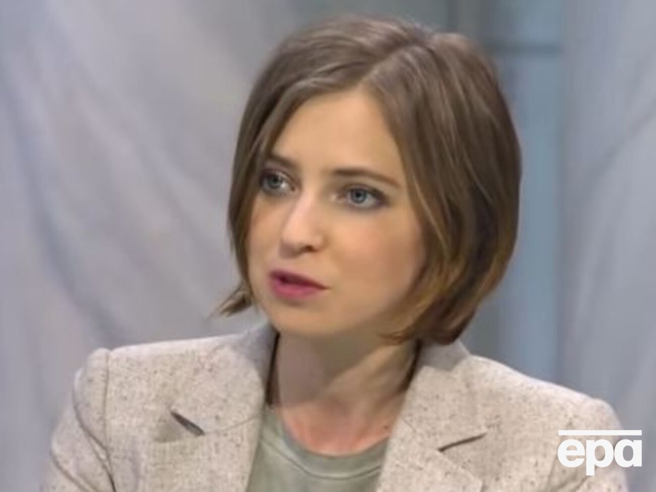 Поклонская сообщила, что в Крыму детей лечат, прикладывая их к бюсту императора Николая II