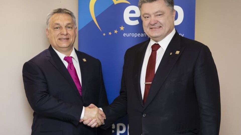 Порошенко зустрівся з Орбаном під час саміту Європейської народної партії, який проходить на Мальті