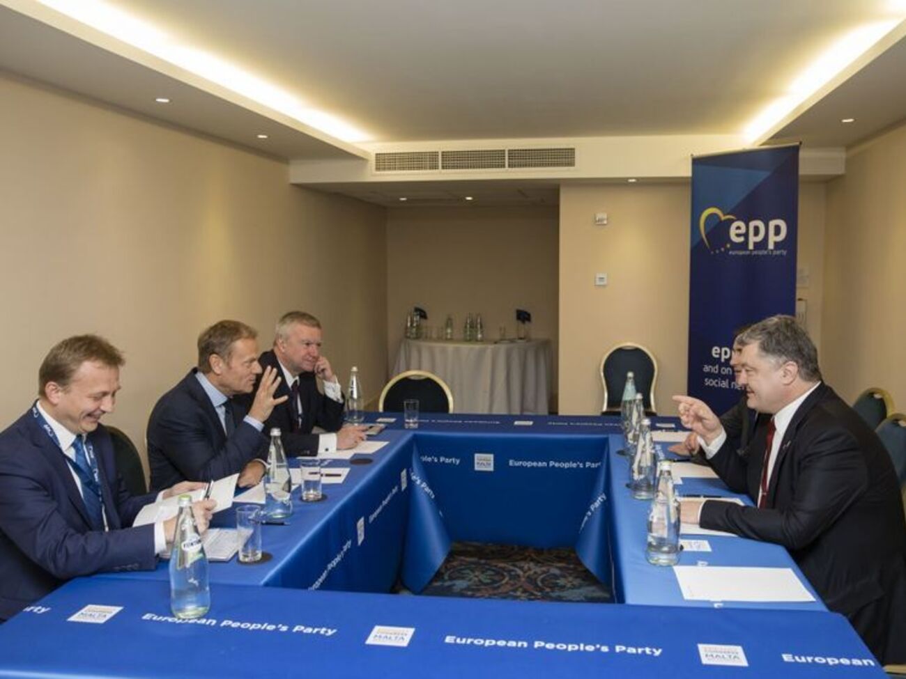 Туск підтримав курс українських реформ