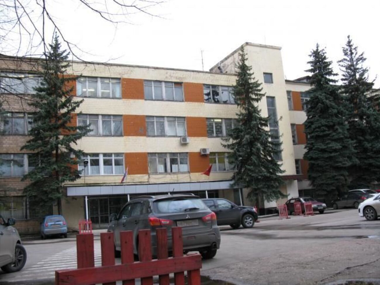 В результате взрыва погибли три человека