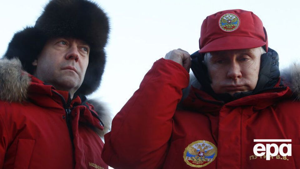 Медведев и Путин побывали в Арктике