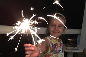 Фото Земцової в мікроблозі розмістила її мама, Орбакайте