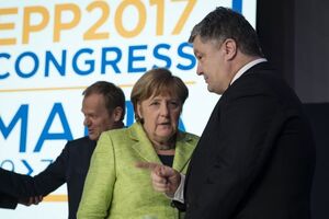 Меркель снова выразила поддержку Украине