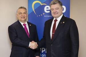 Порошенко висловив Орбану стурбованість заявами угорських чиновників про створення окремих автономій на території України