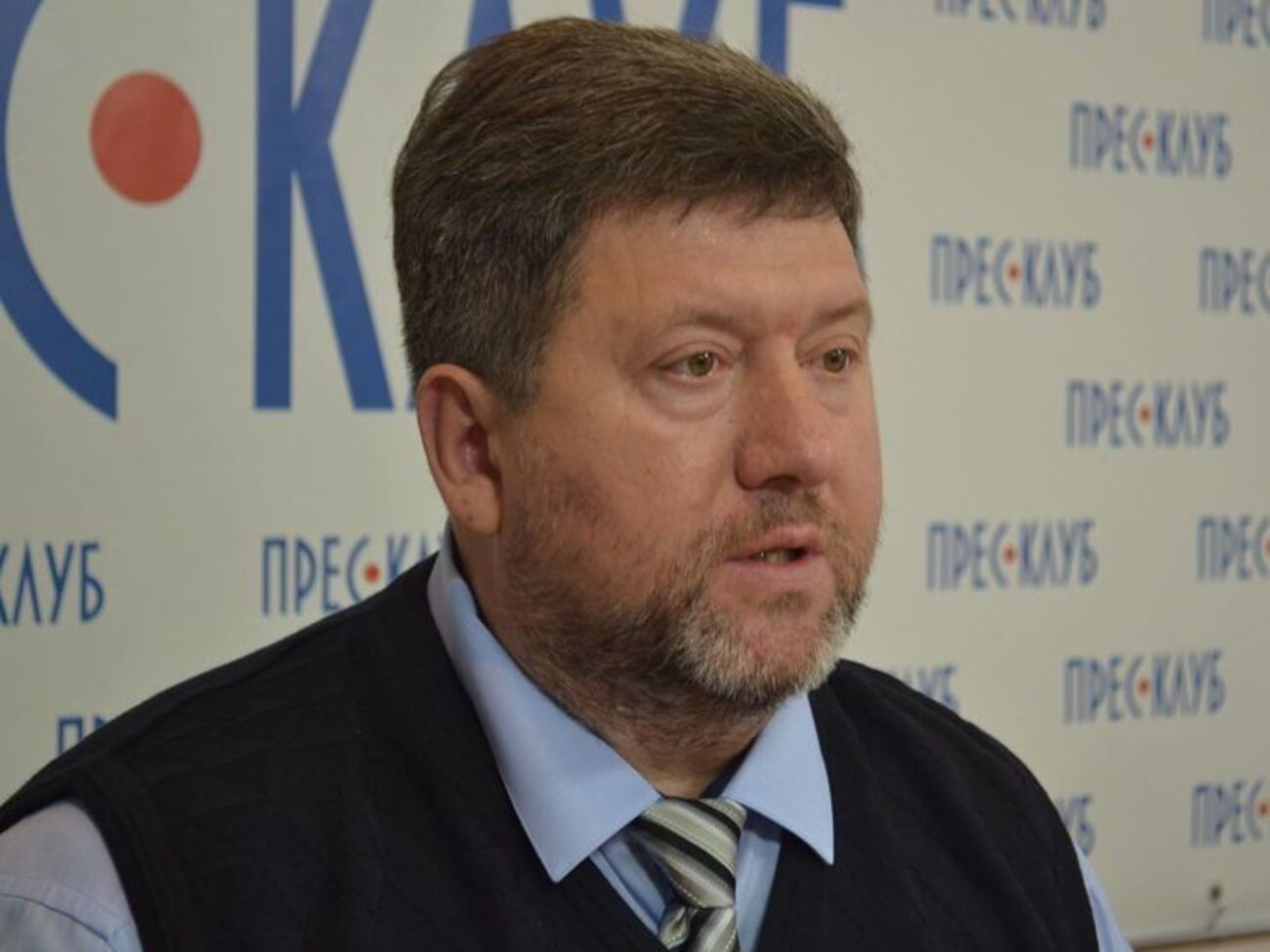Ільчишина битами побили двоє чоловіків у балаклавах