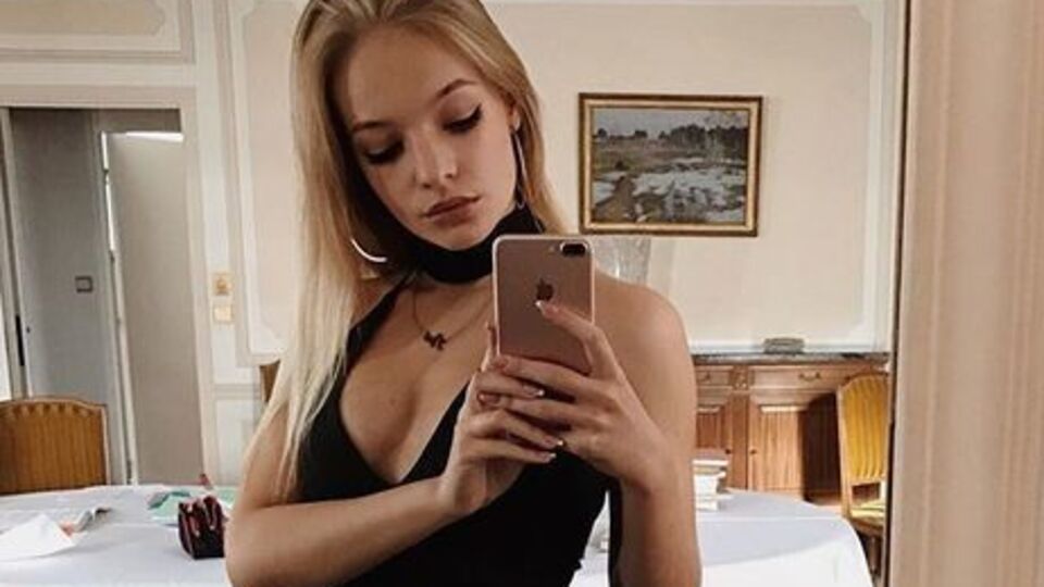 Дочь пресс-секретаря Путина Елизавета Пескова живет в Париже