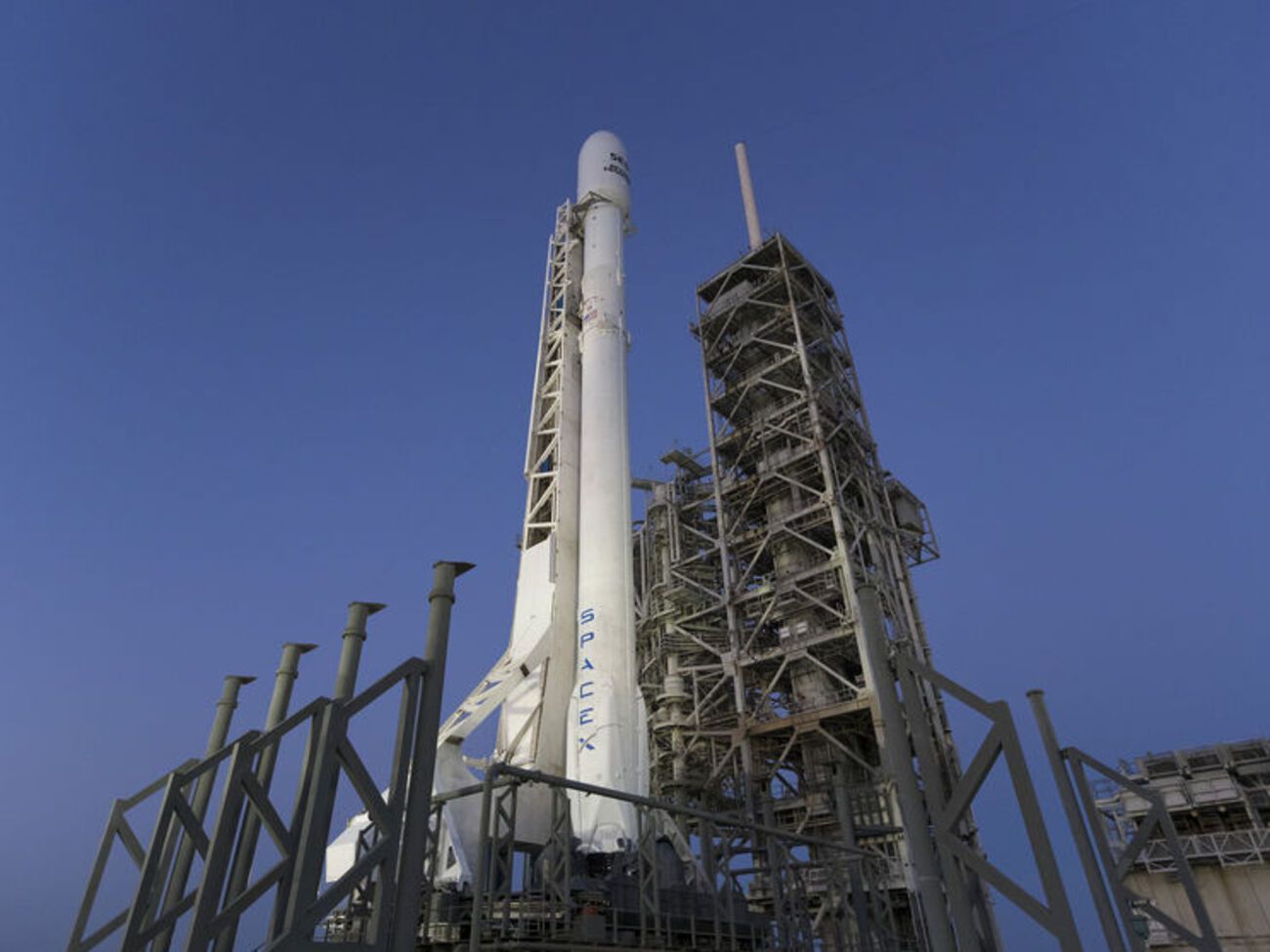 SpaceX повторно запустила ракету в космос