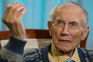 Євген Євтушенко госпіталізований