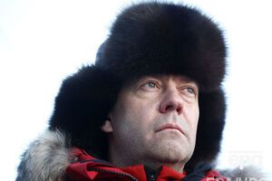 Протягом останнього місяця 32% росіян стали менше довіряти Медведєву