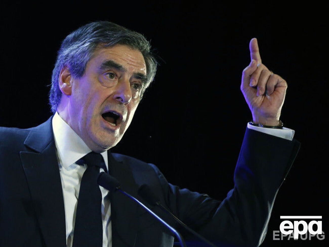 В январе 2017 года Фийон называл Россию "великой нацией"