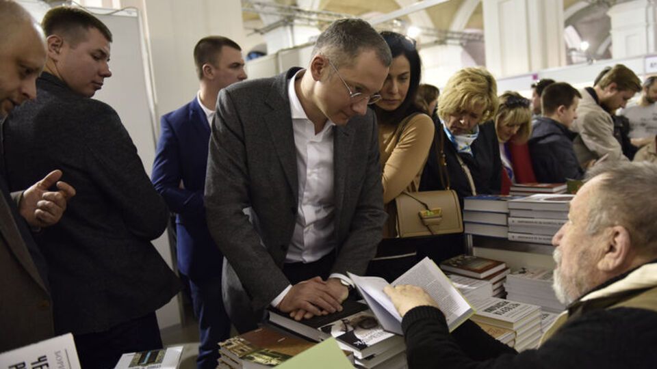 Серед нематеріальних активів Борис Ложкін вказав свою книгу "Четверта республіка"